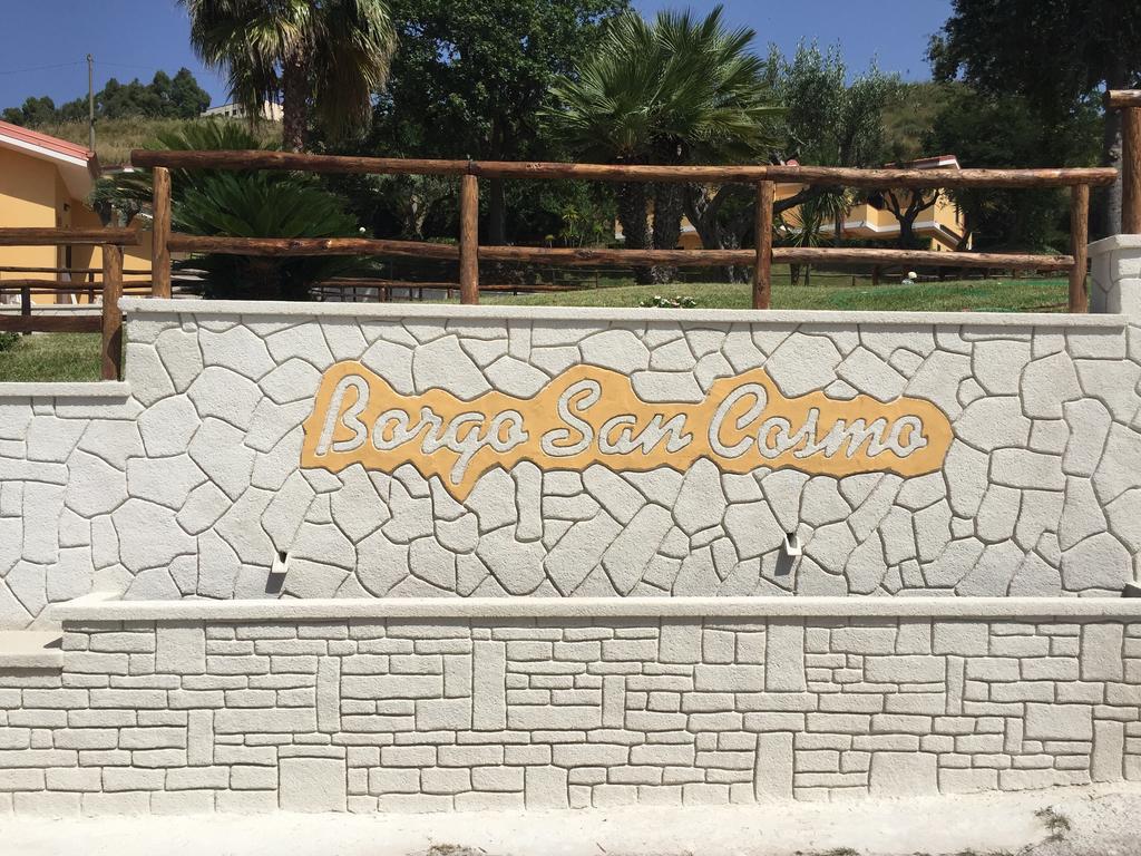 לינה וארוחת בוקר Brattiro Borgo San Cosmo Tropea מראה חיצוני תמונה